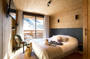6 bedrooms, travel cot, free WiFi
