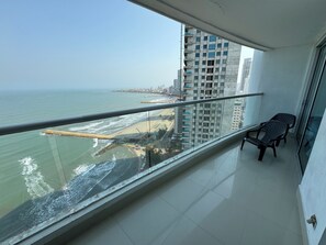 Superior Apartment, 2 Bedrooms, Balcony, Beach View | Terrace/patio