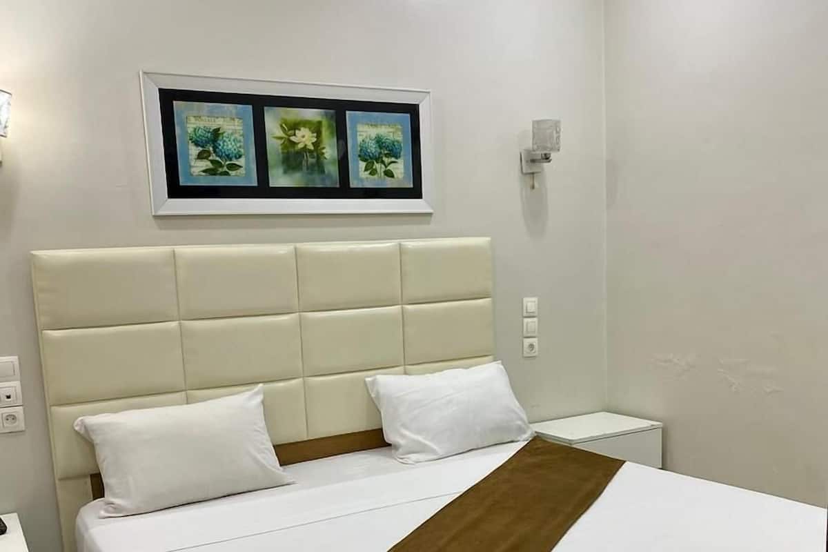 Kamar Double Comfort, pemandangan kota | Setrika/meja setrika dan Wi-Fi gratis