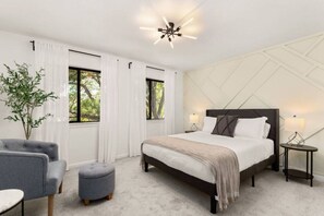 5 bedrooms, desk, iron/ironing board, WiFi