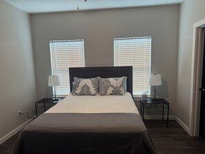 2 bedrooms, iron/ironing board, WiFi, bed sheets