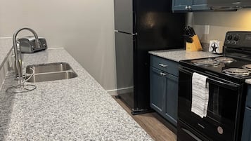 Micro-ondas, fogão, cooktop, lava-louças