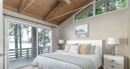 Round Rock Lodge - Retreat Nestled Among The Trees With Stunning Lake Views