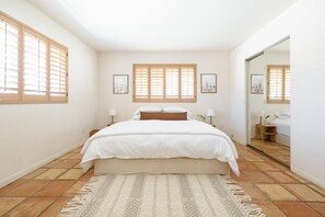 3 Schlafzimmer, Schreibtisch, Bügeleisen/Bügelbrett, kostenloses WLAN