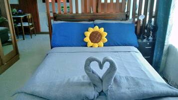 1 bedroom, iron/ironing board, internet, bed sheets