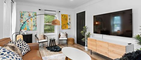 Smart-TV, Bücher, Computerbildschirme, Drucker