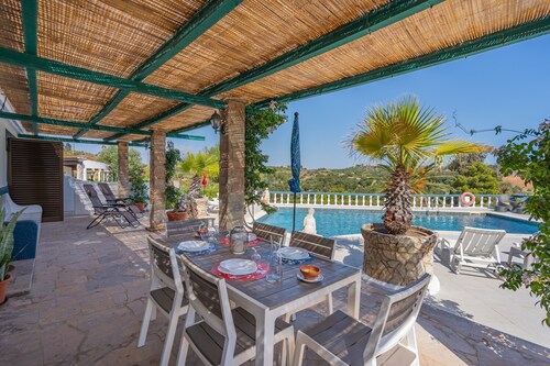 Landhaus 'Horta Da Ti'mariana' mit privatem Pool