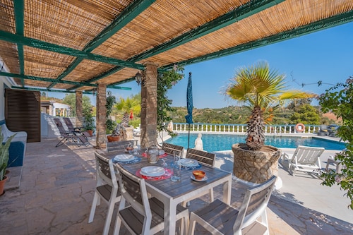 Country House 'Horta Da Ti'mariana' with Private Pool