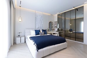 4 chambres, fer et planche à repasser, Wi-Fi, draps fournis