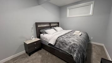 1 chambre, fer et planche Ă  repasser, Wi-Fi gratuit, draps fournis