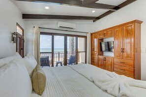 5 bedrooms, in-room safe, desk, iron/ironing board