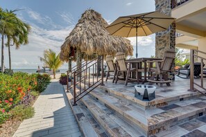 Outdoor dining - This is a STATEMENT, not just a Villa – SEANA BEACH (Maya Beach)
