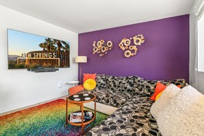 Smart TV, video games, DVD player, table tennis - Palm Springs Joy-pool/spa/views! (Palm Springs)