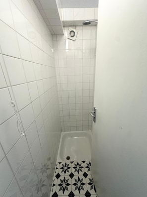 Hair dryer, towels, toilet paper