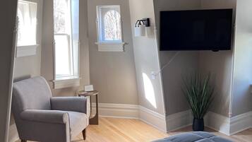 4 chambres, fer et planche à repasser, Wi-Fi, draps fournis