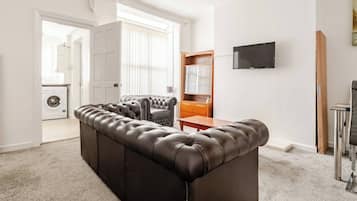 House, 3 Bedrooms, Patio, Garden View | Room amenity