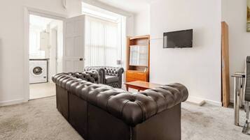 House, 3 Bedrooms, Patio, Garden View | Room amenity