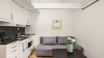 Studio, Non Smoking, Private Bathroom