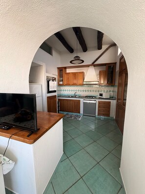 Private kitchen - Sunny Terrace Retreat (Forio)