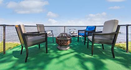 NEW Lakefront, Dock & Kayaks, Fire Pit by Casino