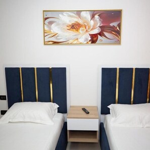 Room - Frekel Hotel (Tirana)