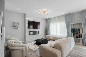 TV connectée, cheminée