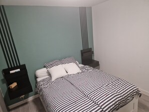 1 Schlafzimmer, WLAN, Bettwäsche