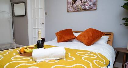 Close to city centre home