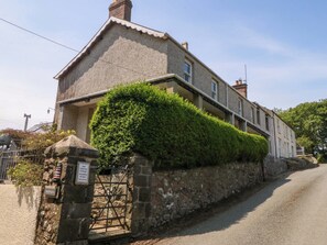 Exterior - Disgwylfa (Pwllheli)