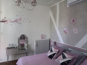 3 Schlafzimmer, Bügeleisen/Bügelbrett, Bettwäsche