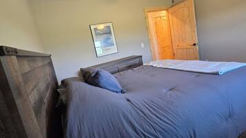 3 bedrooms, WiFi, bed sheets