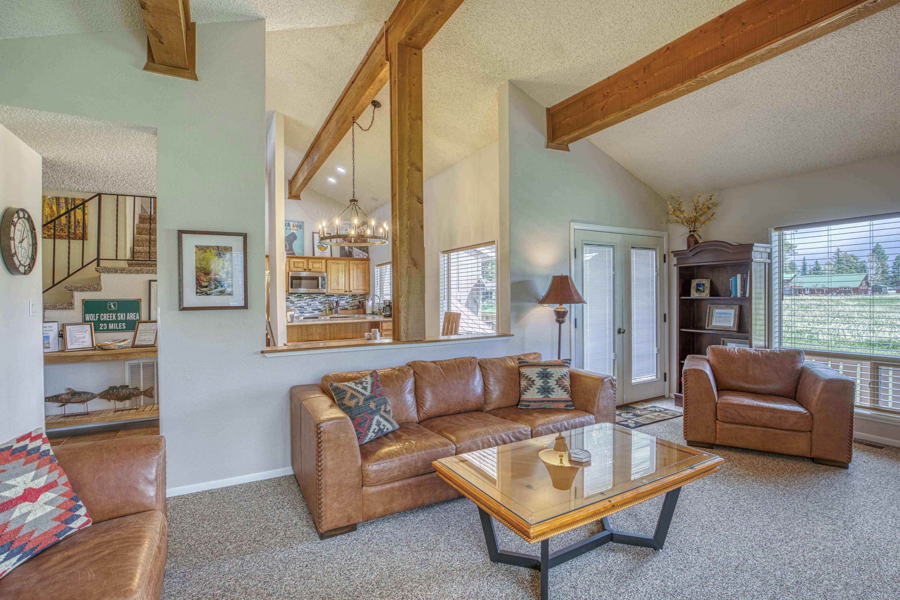 TV, fireplace, offices