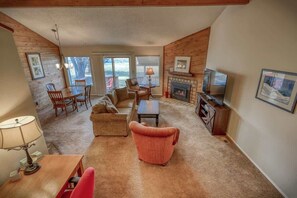 TV, fireplace, DVD player, offices