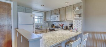 Stunning Mountain Views • Pet Friendly • One Level