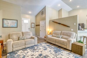 テレビ、書斎 / ワークスペース