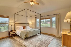 3 bedrooms, WiFi, bed sheets