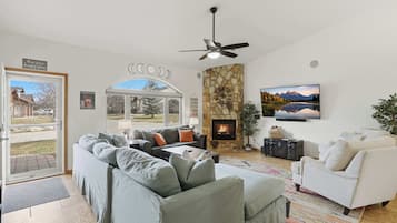 TV, fireplace, offices