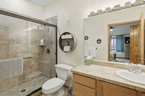 Een douche, een haardroger