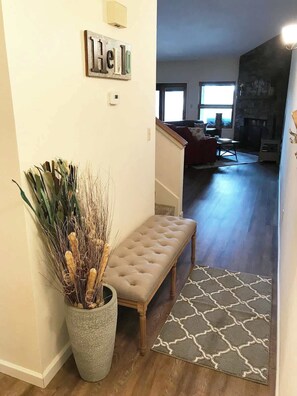 TV, fireplace, offices