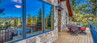Mountain Cabin w/ Hot Tub + Remote Work Setup