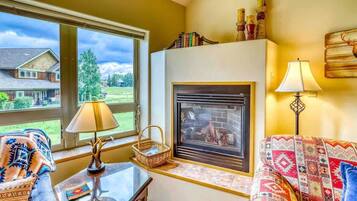 TV, fireplace, offices