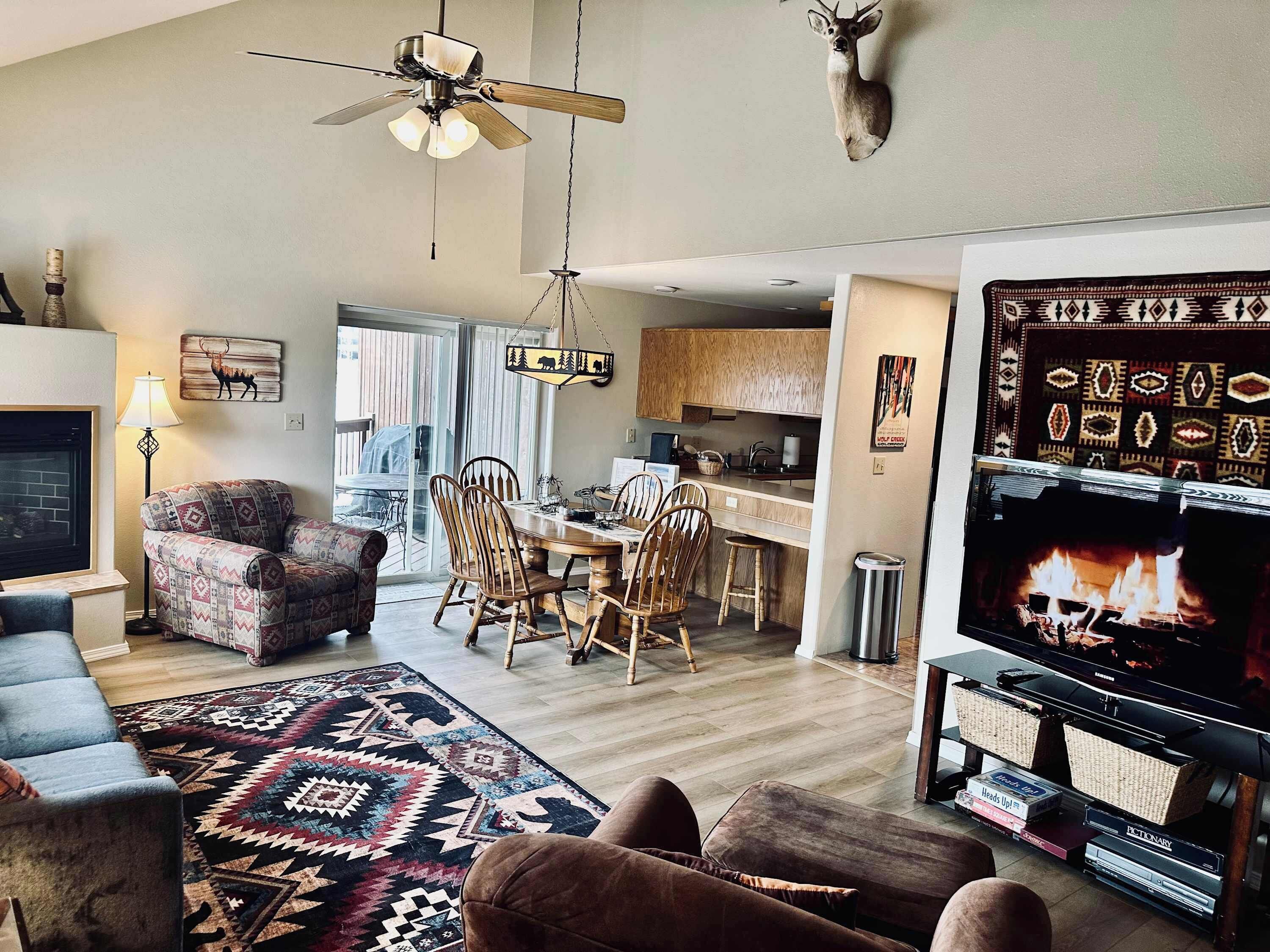 TV, fireplace, offices