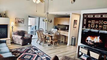 TV, fireplace, offices