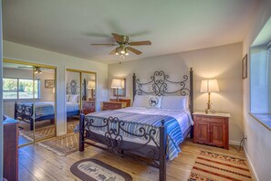 3 bedrooms, iron/ironing board, WiFi, bed sheets - Perfect Condo for Big Families in Great Location! (Pagosa Springs)