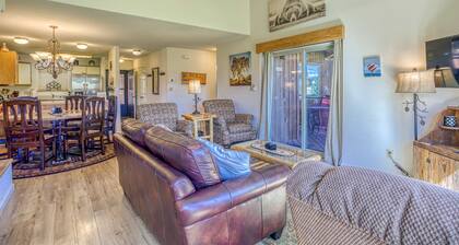 Big Family Energy | Loft, Views & Walk Everywhere