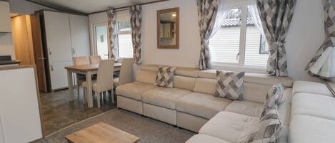 บริเวณนั่งเล่น