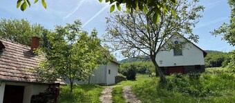 Cosy one bedroom cottage with perfect views with AC close to Lake Balaton