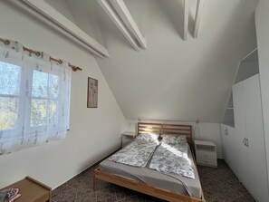 1 habitación, wifi y ropa de cama