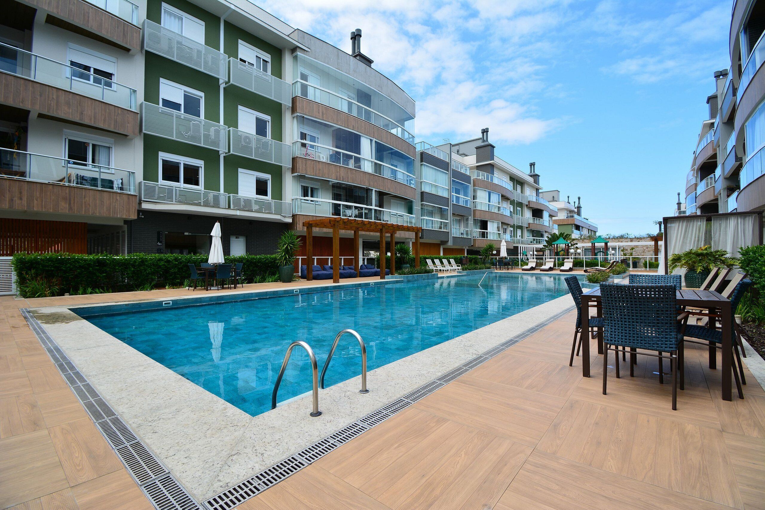Appartement | Piscine | 3 piscines extérieures