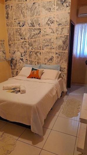Chambre classique double | Espace de travail pour ordinateurs portables, accès au Wi-Fi (inclus)